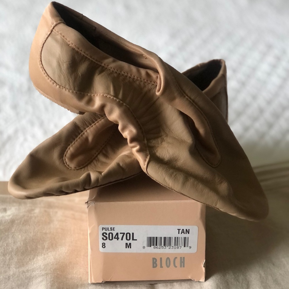 Bloch tan Jazz shoes - WORN ONCE